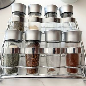 Spice canisters with caddy